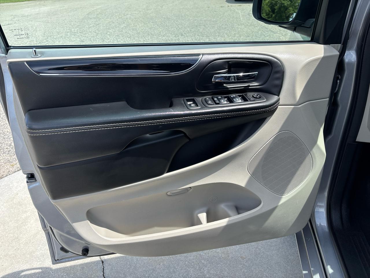 Dodge Grand Caravan SXT Wagon 2018