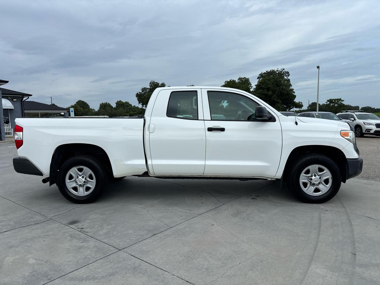 Toyota Tundra 2WD Truck Double Cab 4.6L V8 6-Spd AT SR5 (Natl) 2016