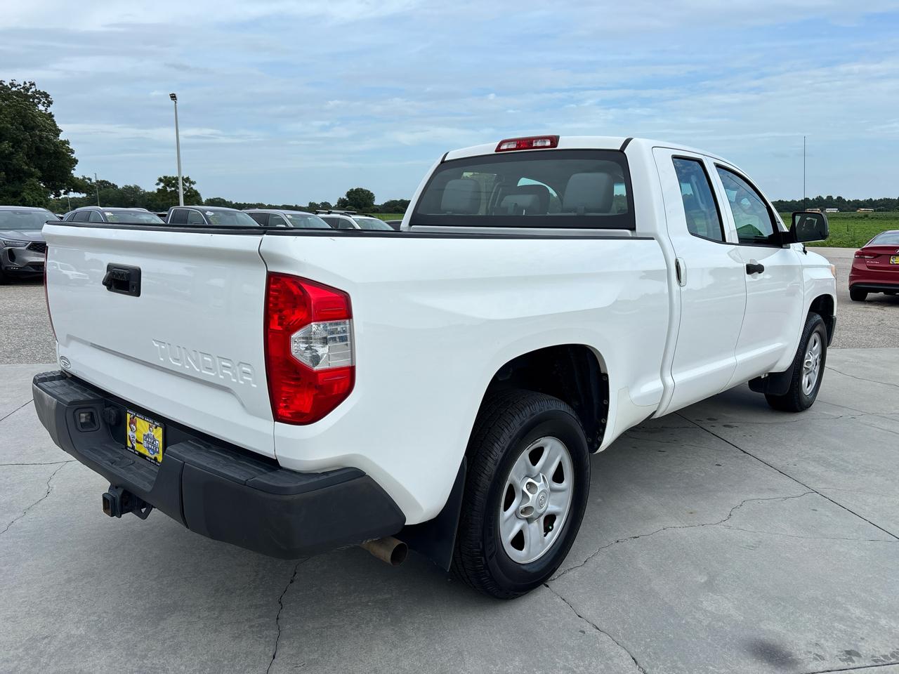 Toyota Tundra 2WD Truck Double Cab 4.6L V8 6-Spd AT SR5 (Natl) 2016