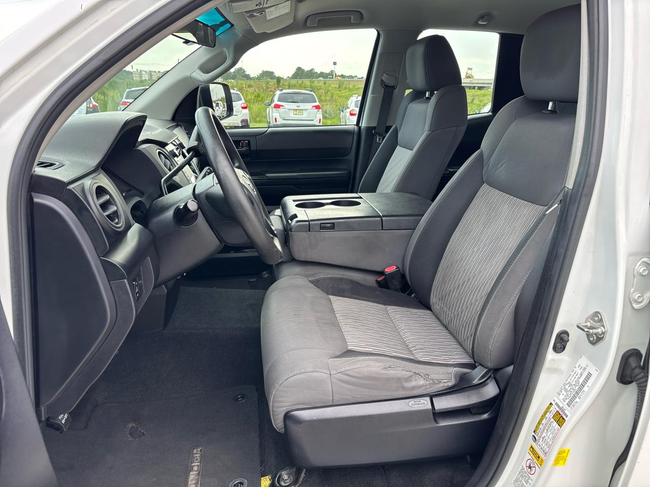 Toyota Tundra 2WD Truck Double Cab 4.6L V8 6-Spd AT SR5 (Natl) 2016