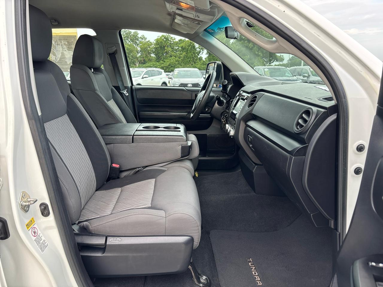 Toyota Tundra 2WD Truck Double Cab 4.6L V8 6-Spd AT SR5 (Natl) 2016