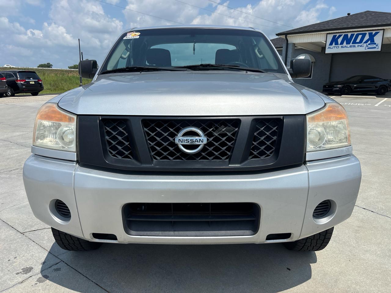 Nissan Titan 2WD King Cab SWB SV 2014