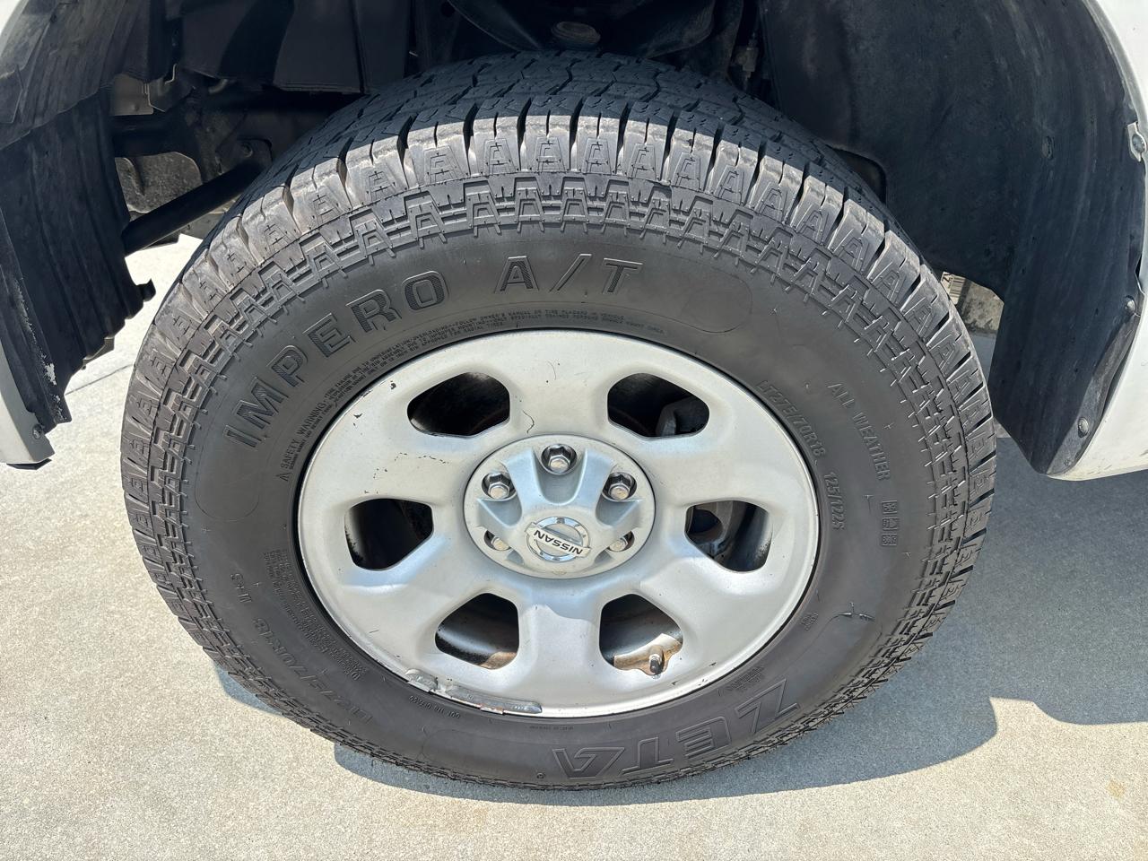 Nissan Titan 2WD King Cab SWB SV 2014