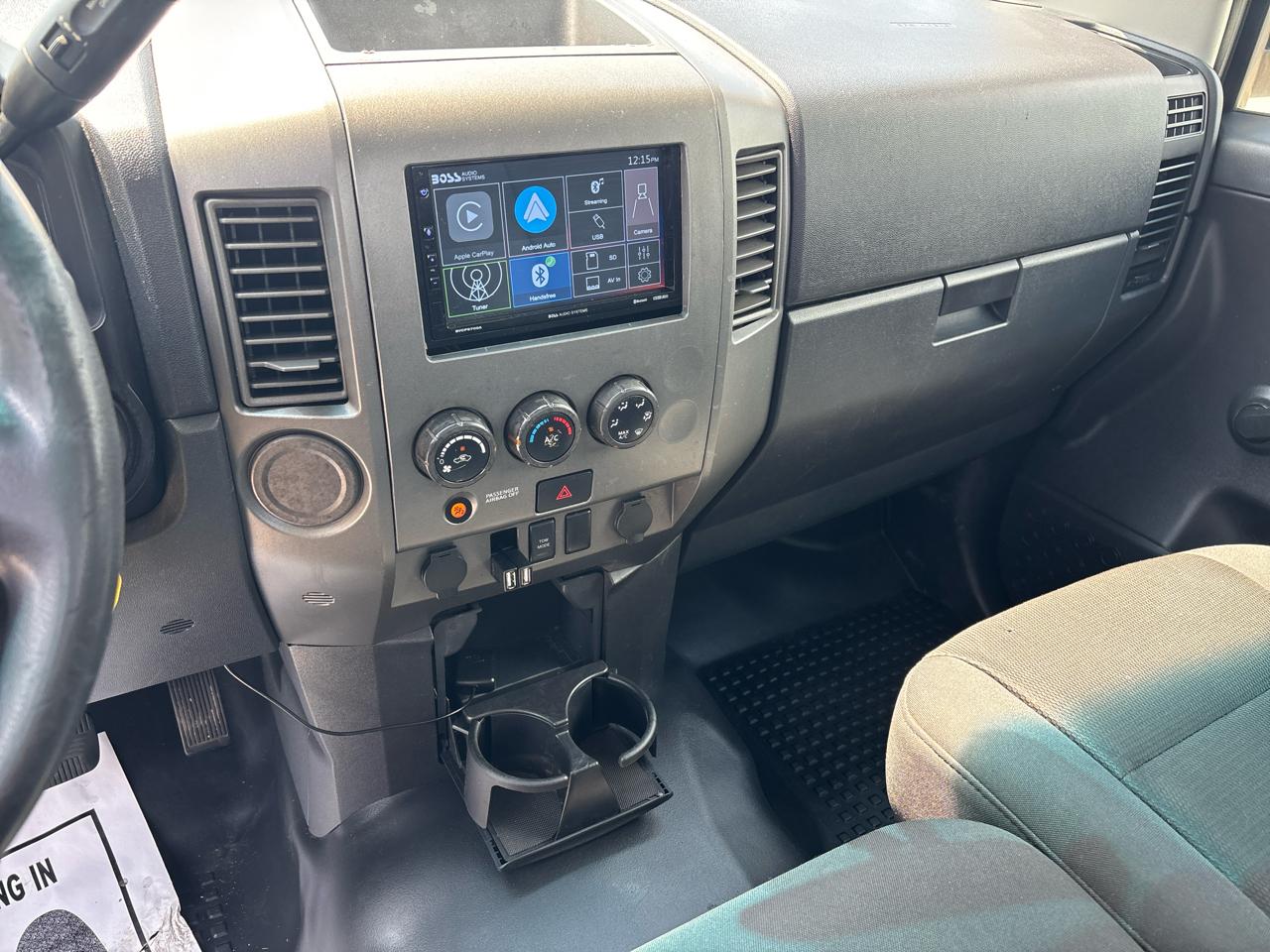Nissan Titan 2WD King Cab SWB SV 2014