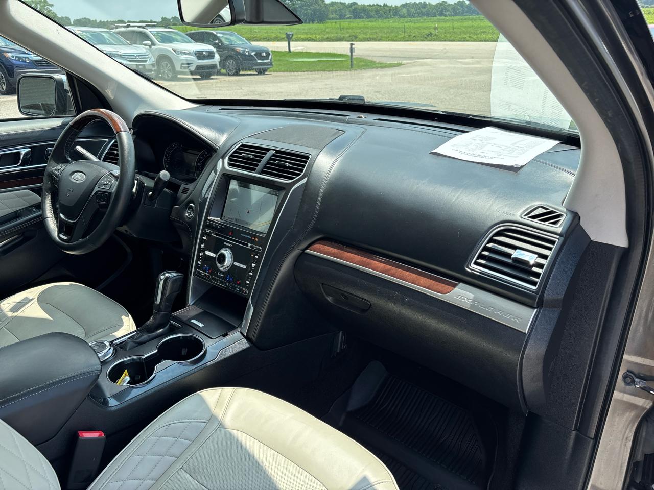 Ford Explorer Platinum 4WD 2018