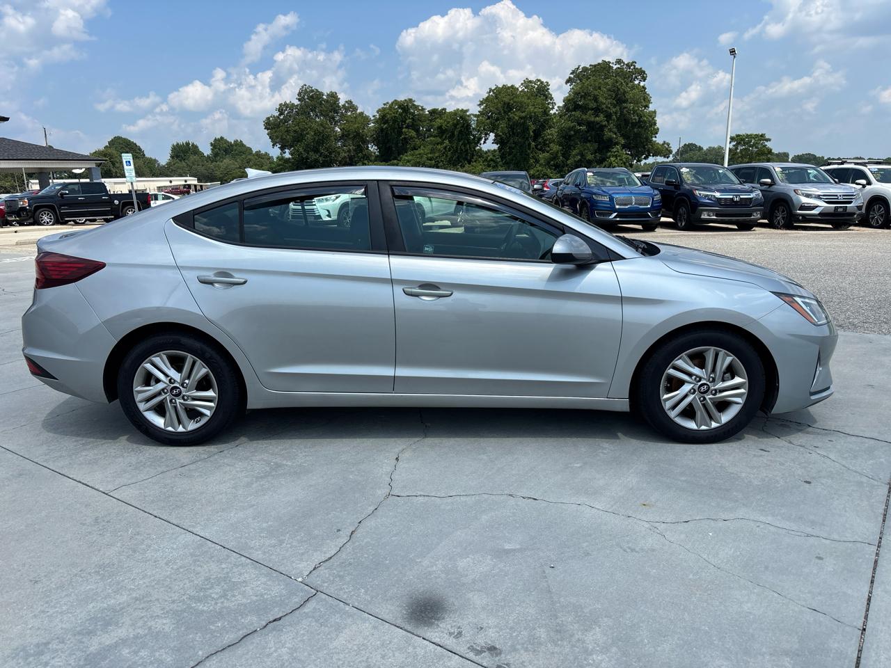 Hyundai Elantra SEL IVT 2020