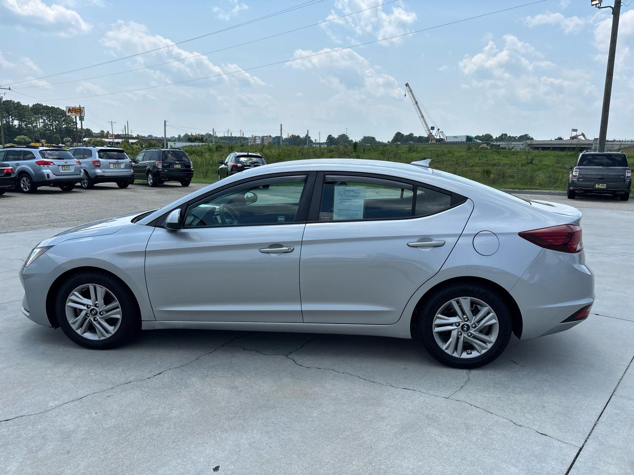 Hyundai Elantra SEL IVT 2020
