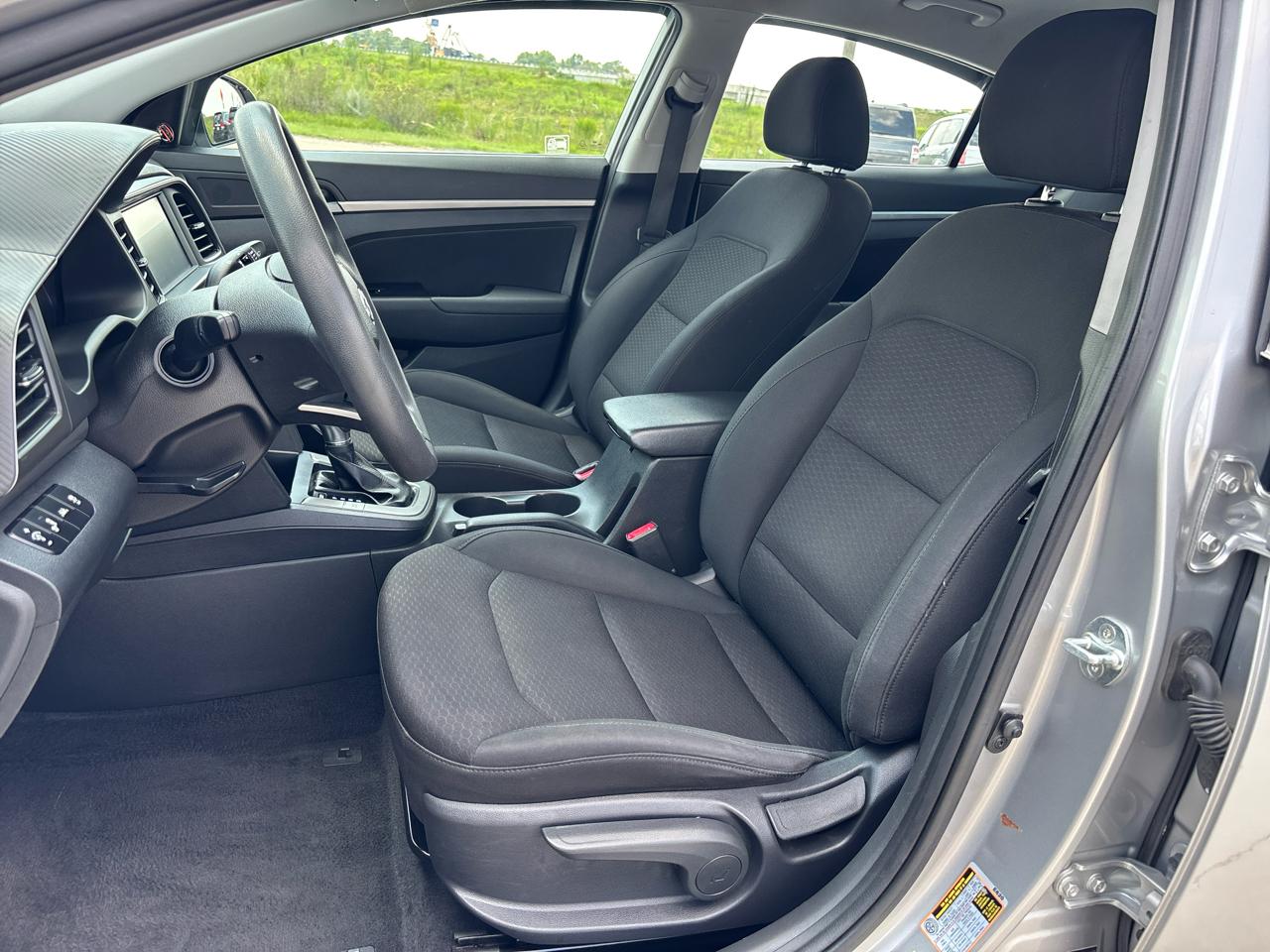 Hyundai Elantra SEL IVT 2020