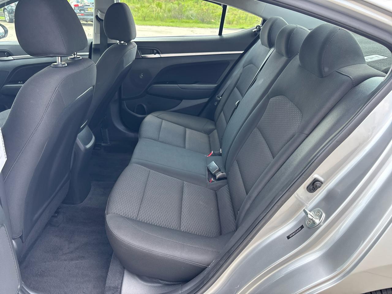 Hyundai Elantra SEL IVT 2020