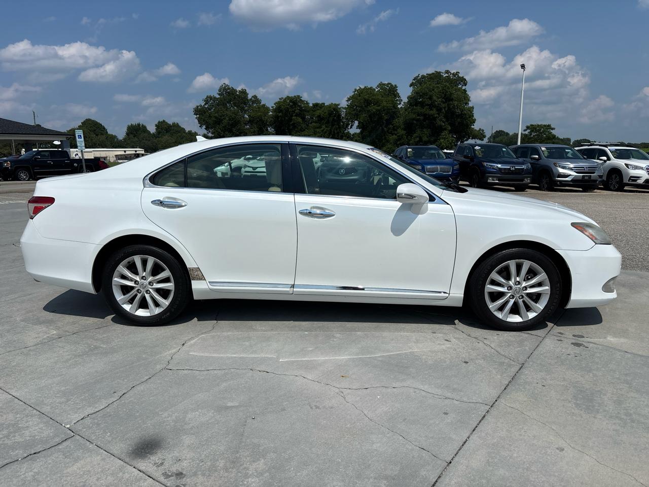 Lexus ES 350 4dr Sdn 2010