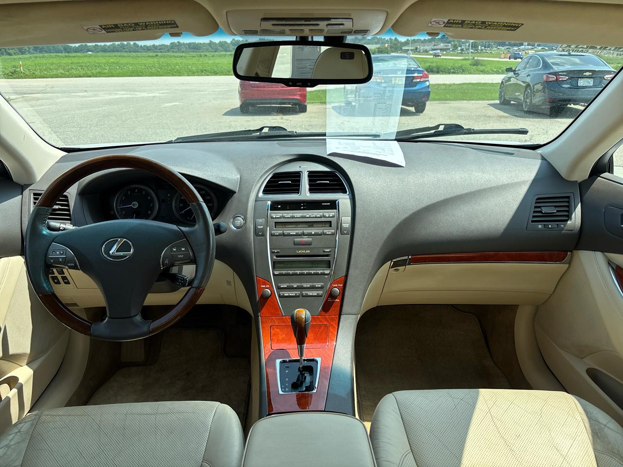 Lexus ES 350 4dr Sdn 2010
