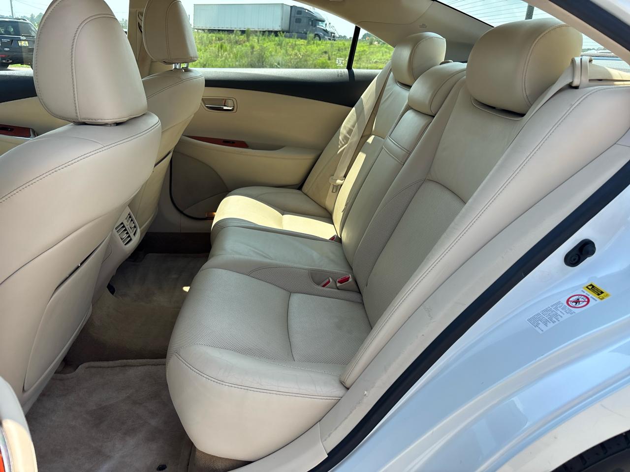 Lexus ES 350 4dr Sdn 2010