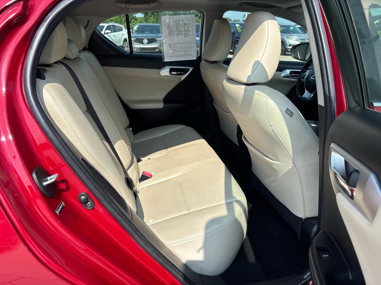 Lexus CT 200h 5dr Sdn Hybrid 2013