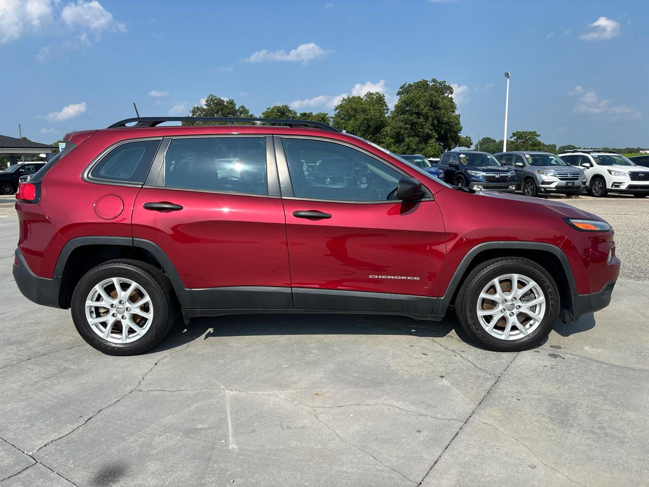 Jeep Cherokee FWD 4dr Sport 2016