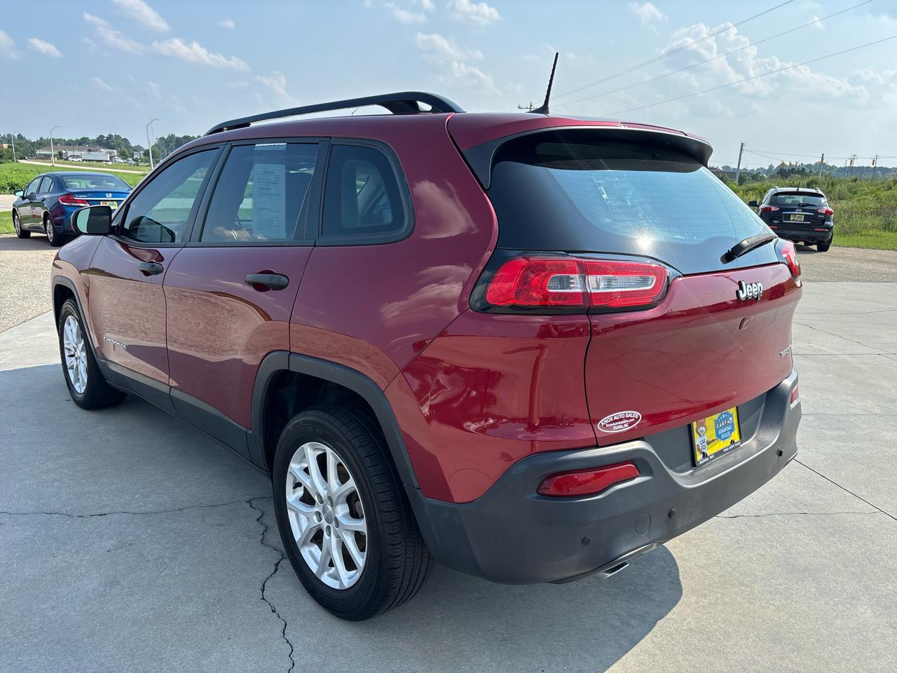 Jeep Cherokee FWD 4dr Sport 2016