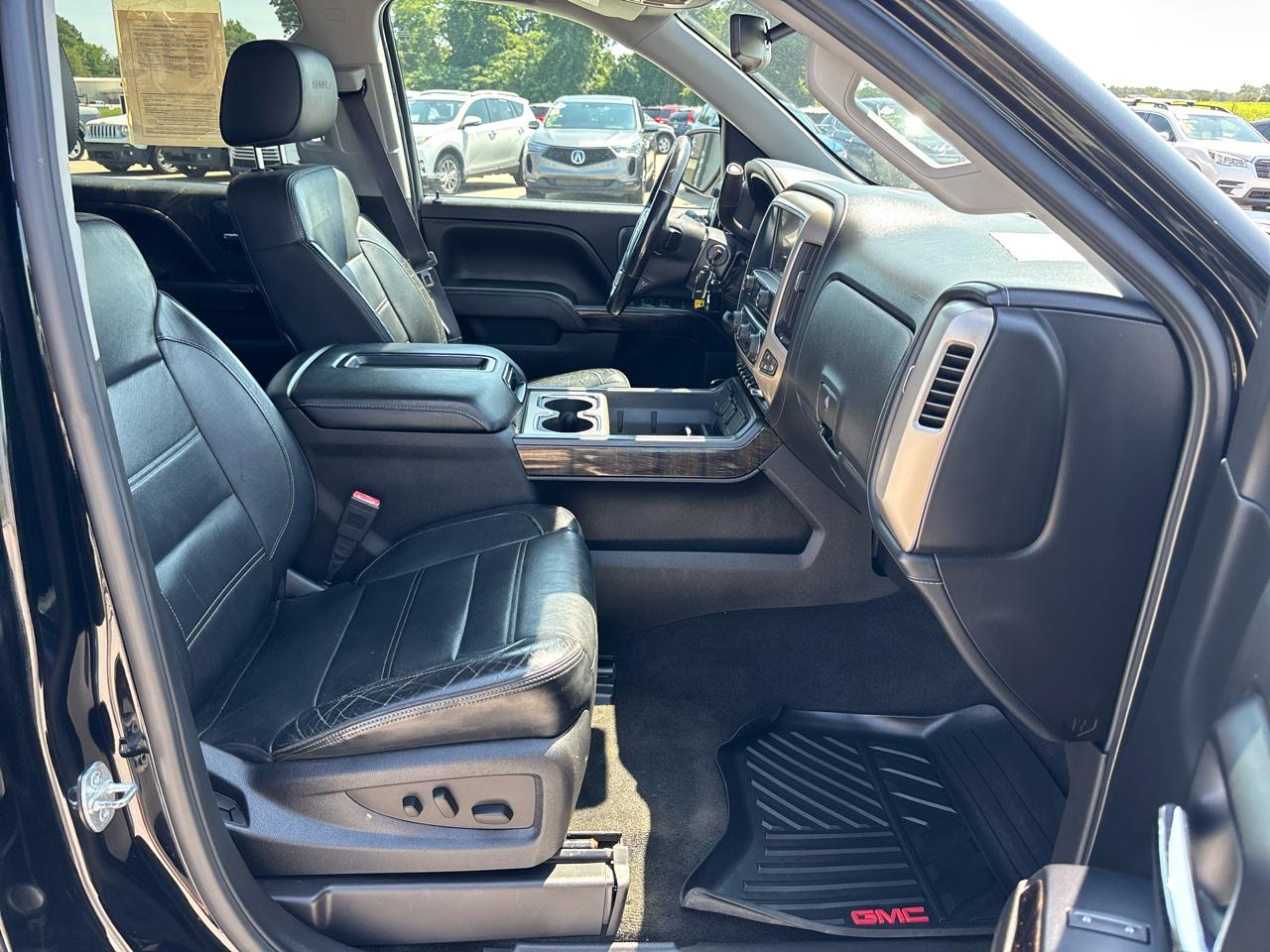 GMC Sierra 1500 4WD Crew Cab 143.5" Denali 2014