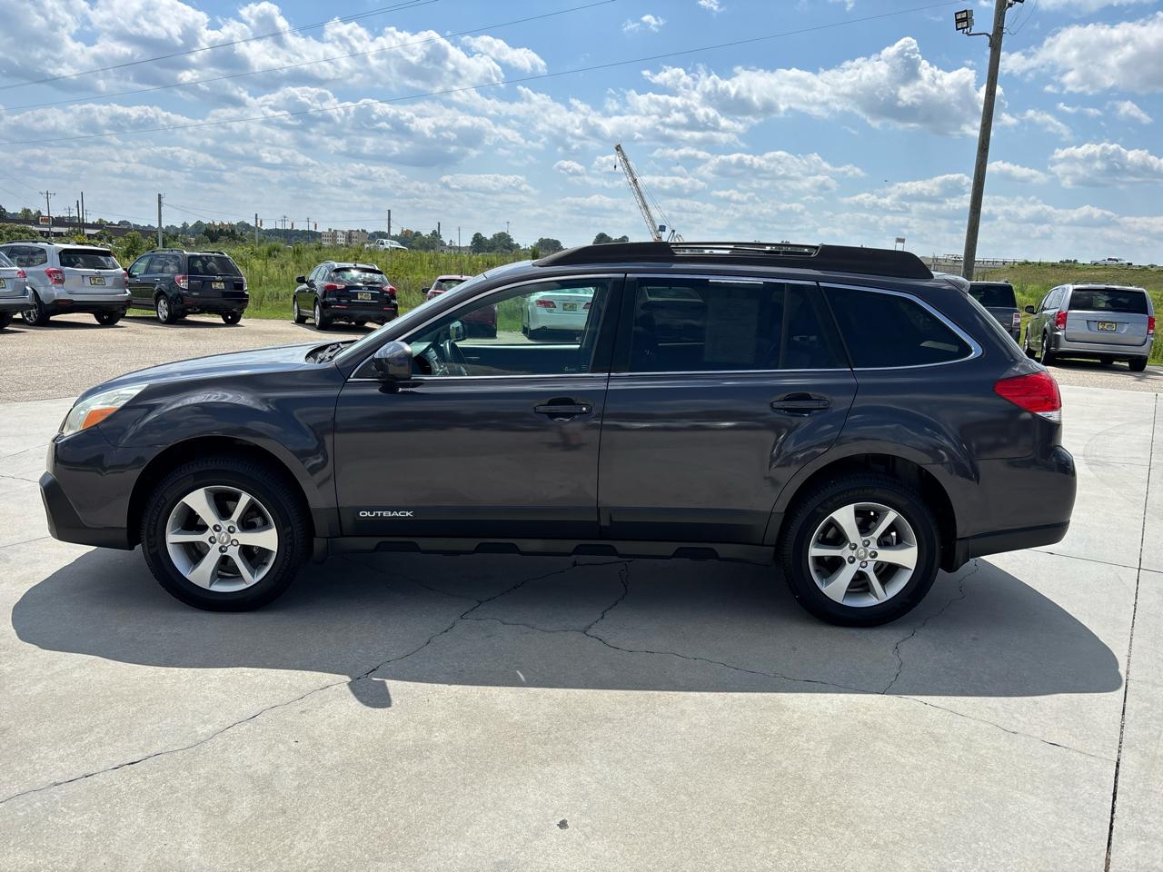 Subaru Outback 4dr Wgn H4 Auto 2.5i Limited 2013