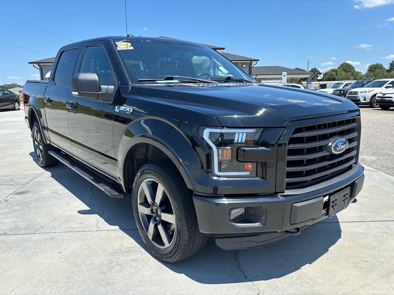 Ford F-150 4WD SuperCrew 145" XLT 2016