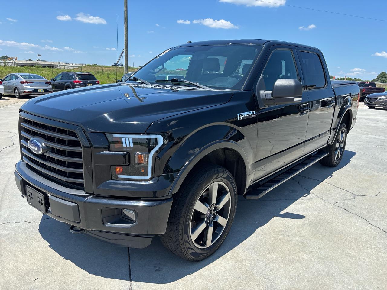 Ford F-150 4WD SuperCrew 145" XLT 2016
