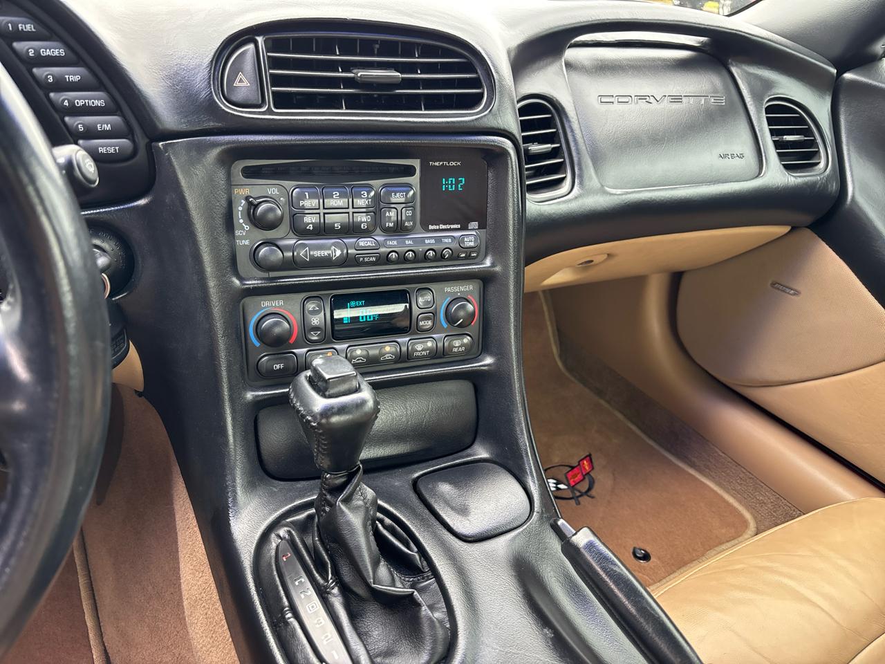 Chevrolet Corvette 2dr Cpe 2003