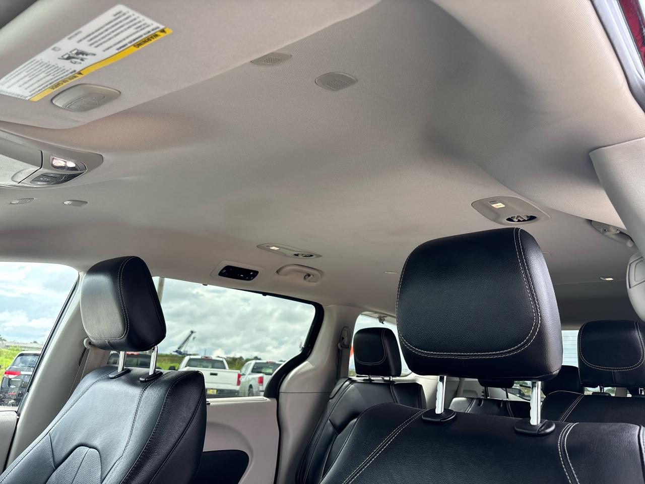Chrysler Pacifica Touring L FWD 2022