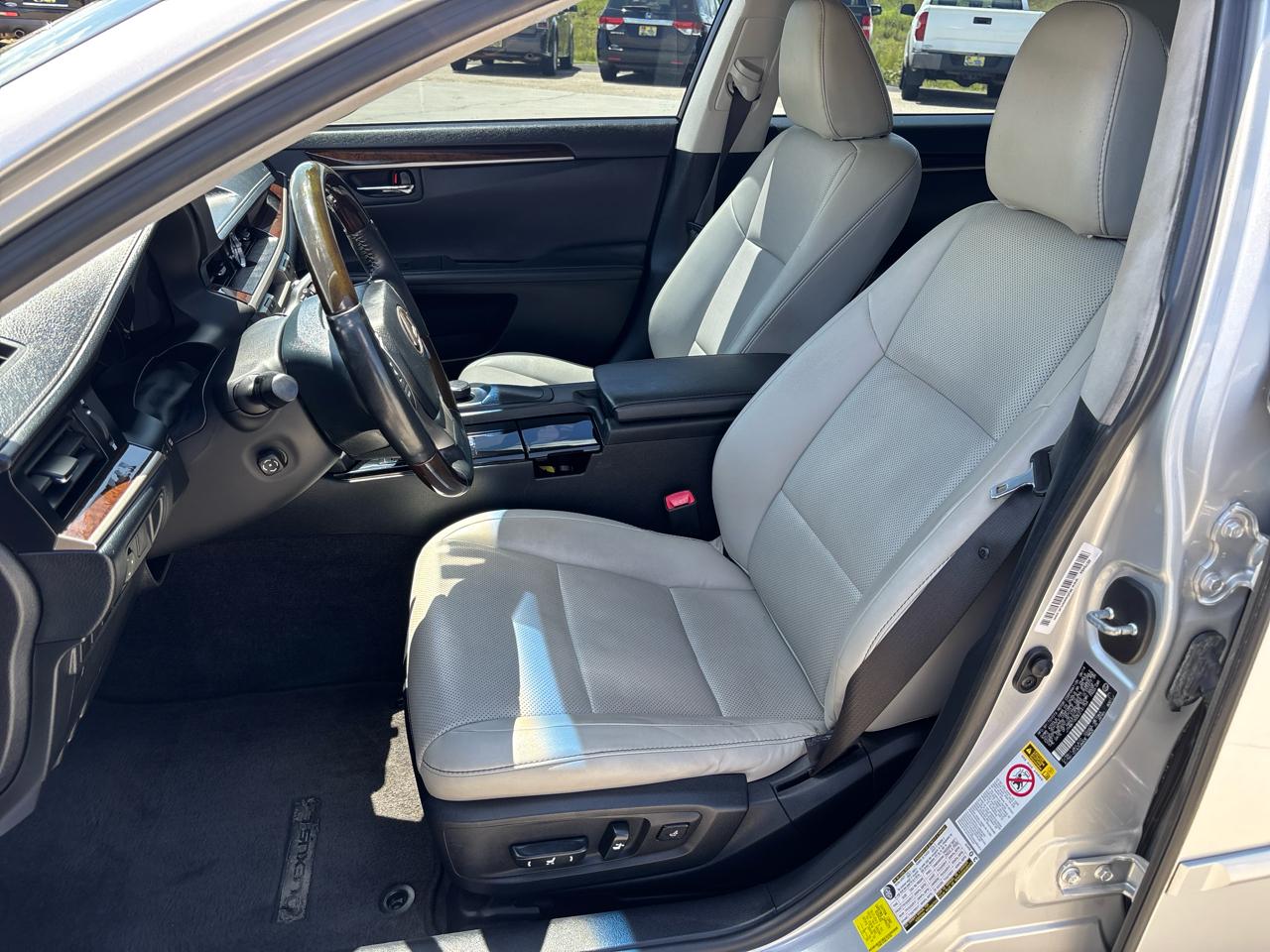 Lexus ES 350 4dr Sdn 2014