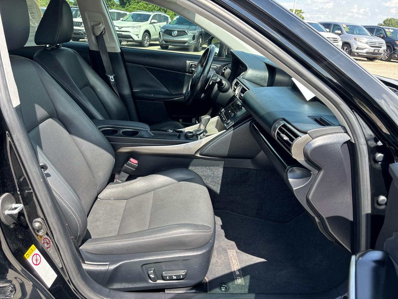 Lexus IS 250 4dr Sport Sdn Auto RWD 2014
