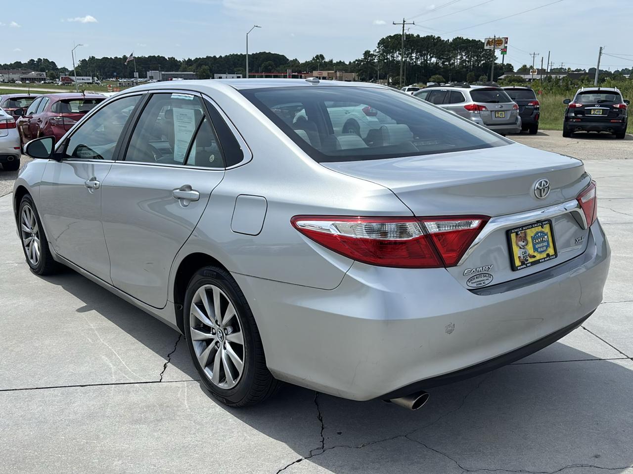 Toyota Camry 4dr Sedan XLE V6 Auto 2016