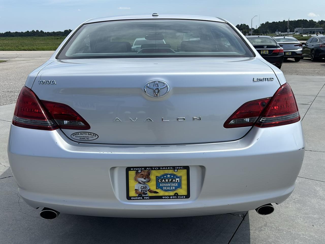 Toyota Avalon 4dr Sdn Limited (Natl) 2009