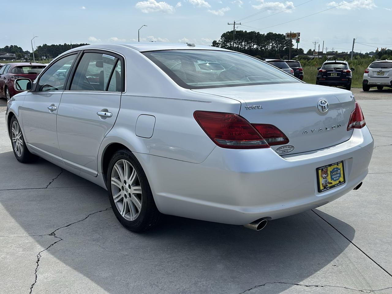 Toyota Avalon 4dr Sdn Limited (Natl) 2009