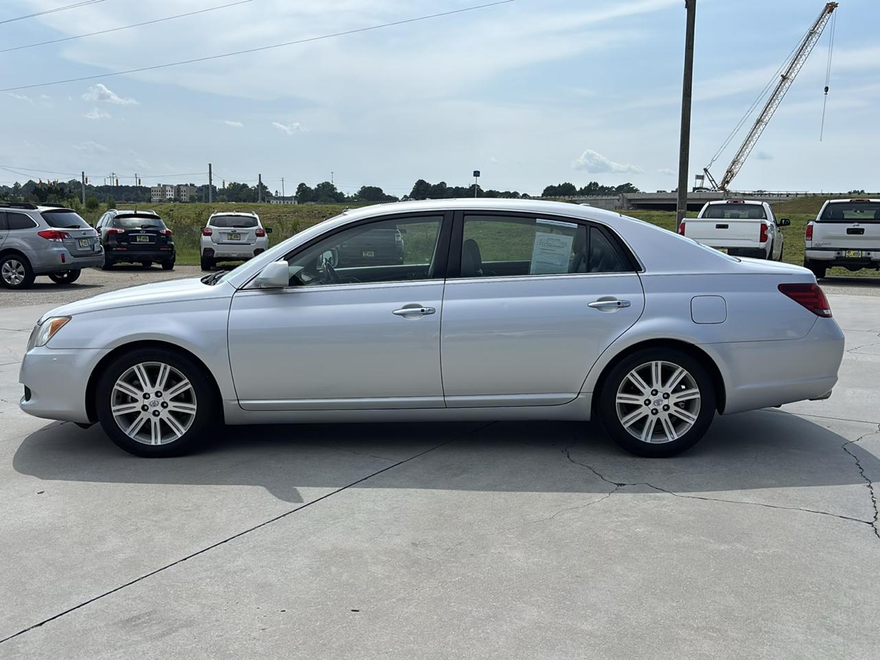 Toyota Avalon 4dr Sdn Limited (Natl) 2009