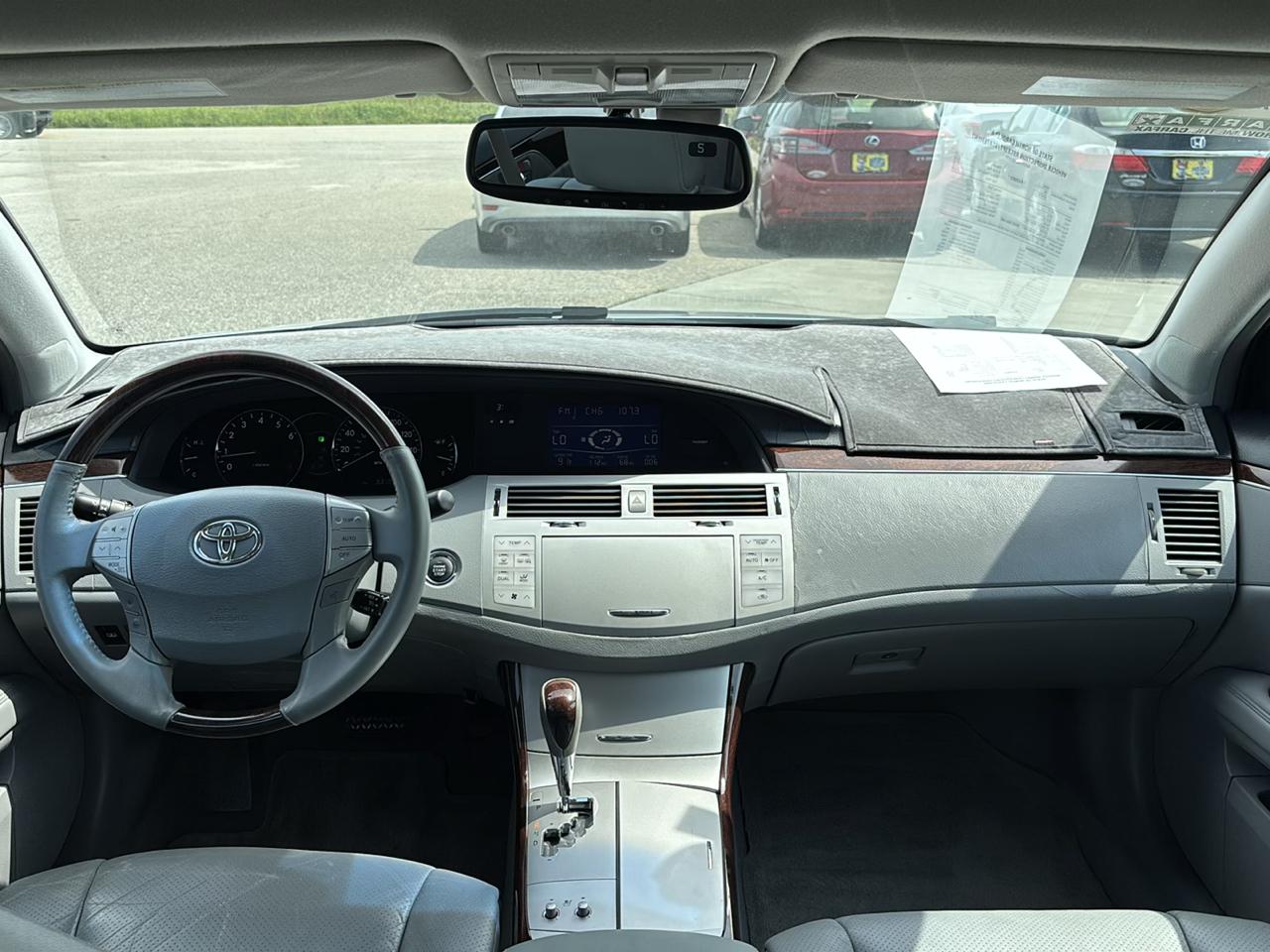 Toyota Avalon 4dr Sdn Limited (Natl) 2009