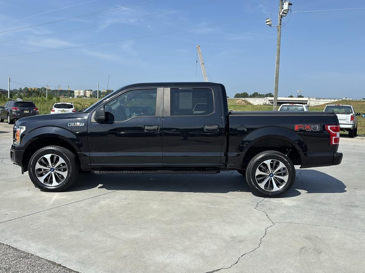 Ford F-150 4WD SuperCrew 145" STX 2019