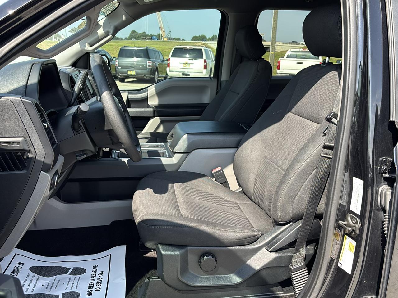 Ford F-150 4WD SuperCrew 145" STX 2019