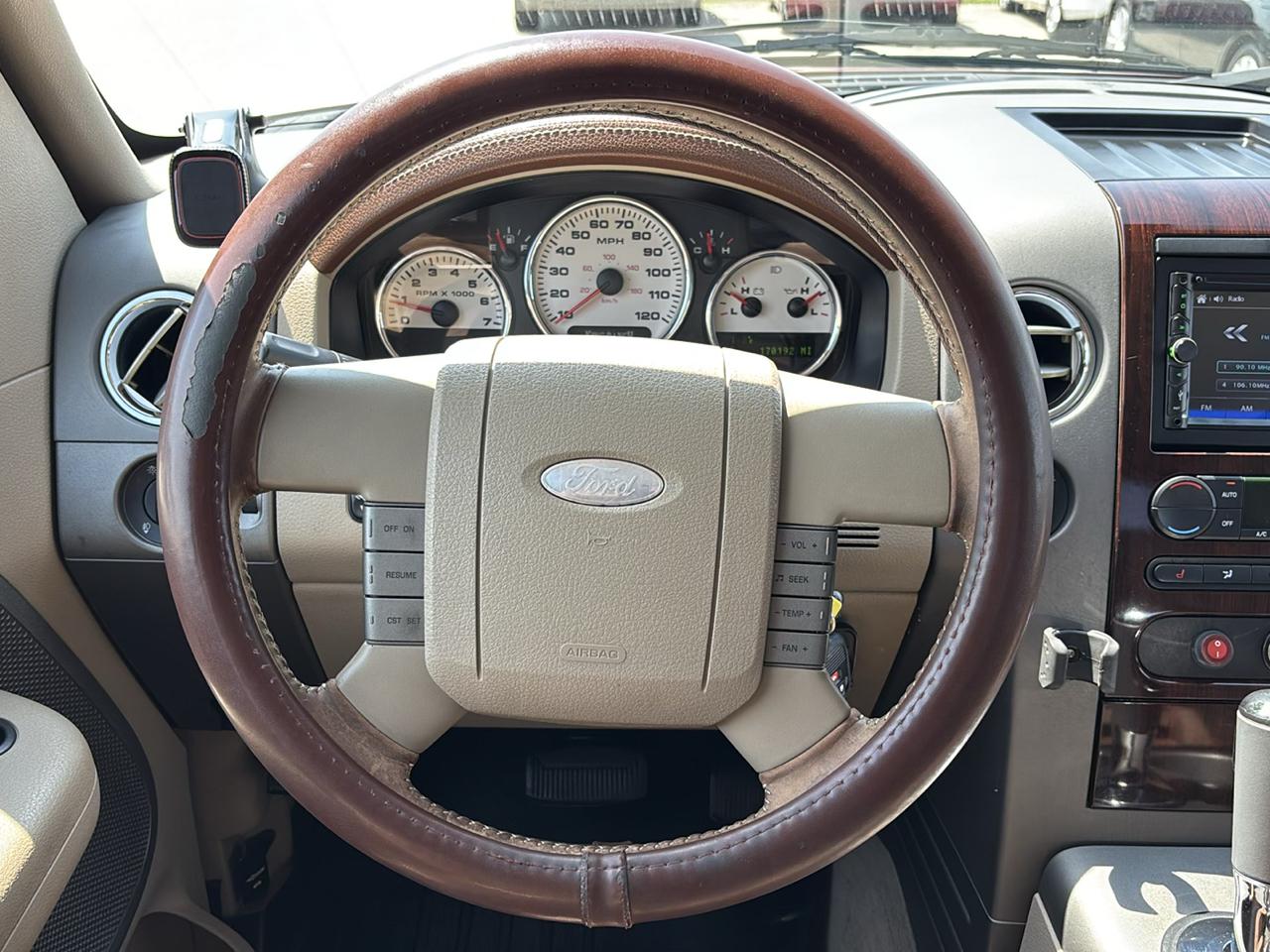 Ford F-150 4WD SuperCrew 139" King Ranch 2005
