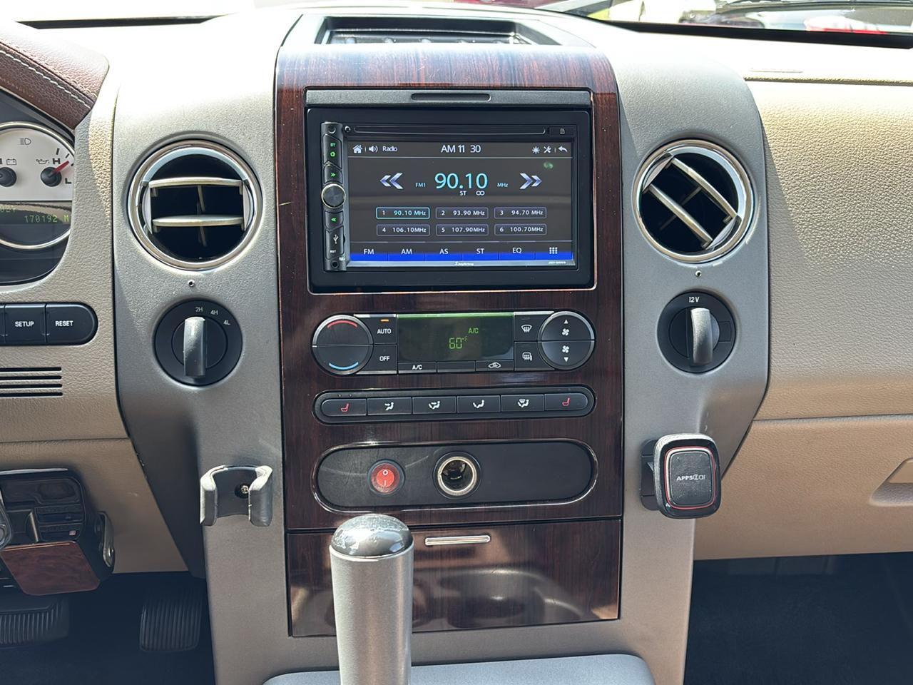 Ford F-150 4WD SuperCrew 139" King Ranch 2005