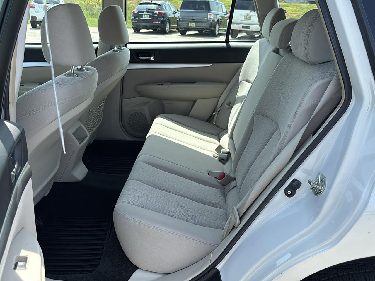 Subaru Outback 4dr Wgn H4 Auto 2.5i 2014