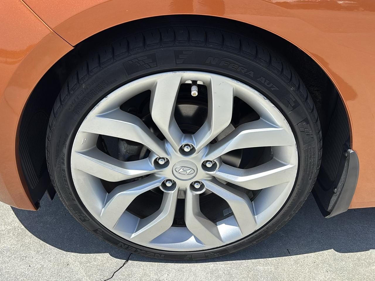 Hyundai Veloster 3dr Cpe Auto 2015