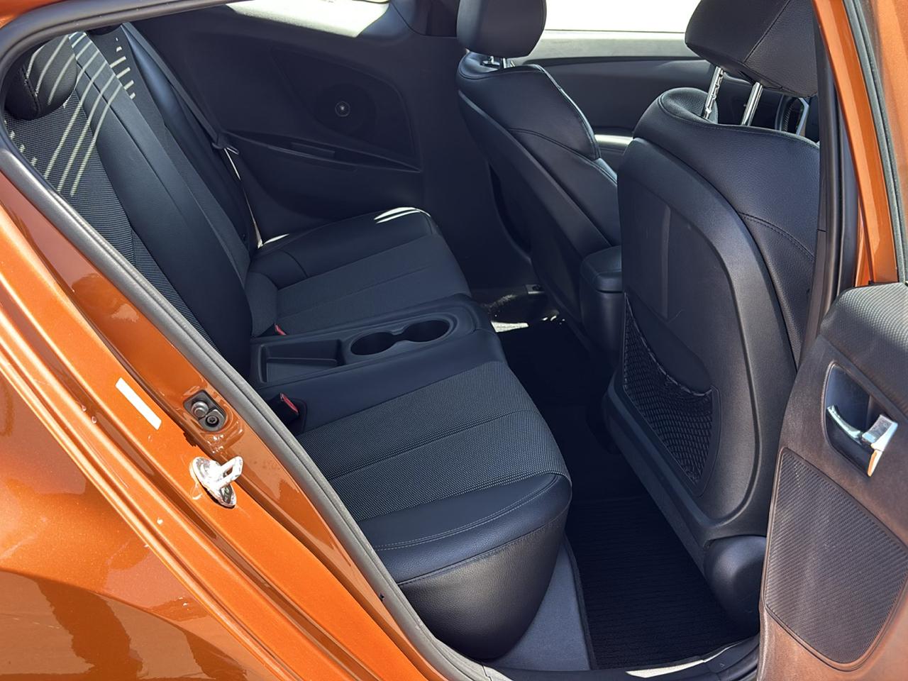 Hyundai Veloster 3dr Cpe Auto 2015