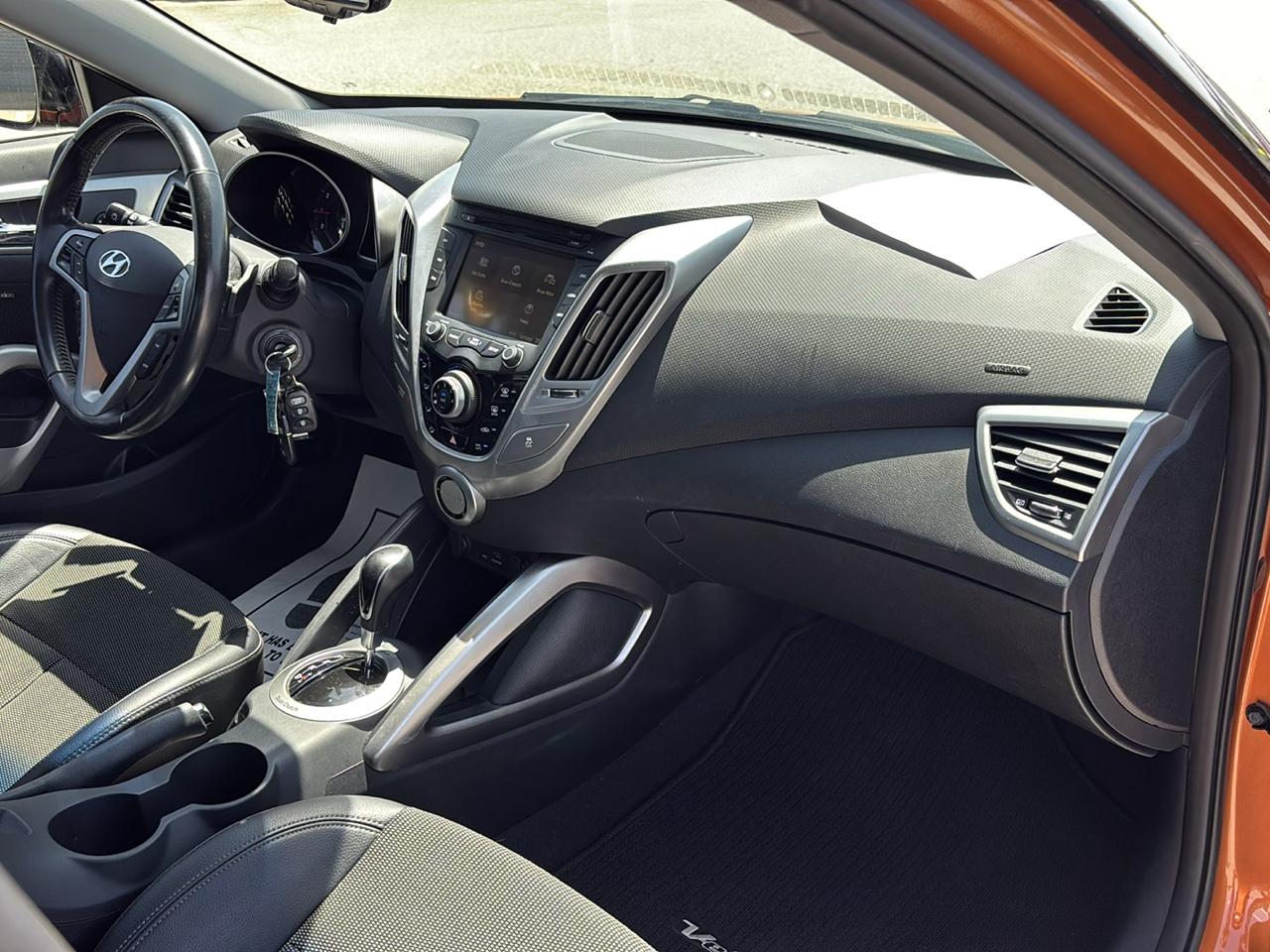 Hyundai Veloster 3dr Cpe Auto 2015