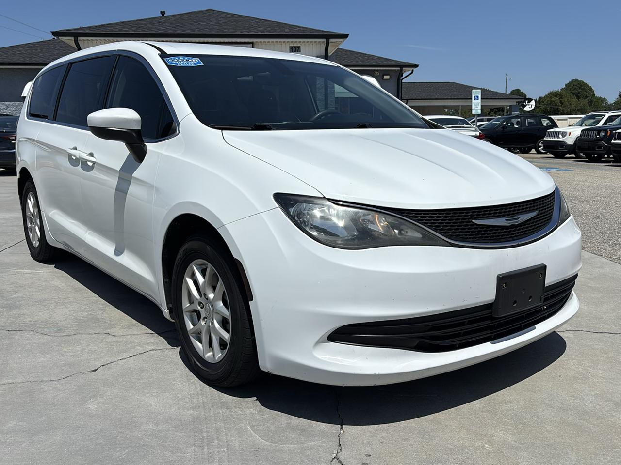 Chrysler Pacifica LX FWD 2017