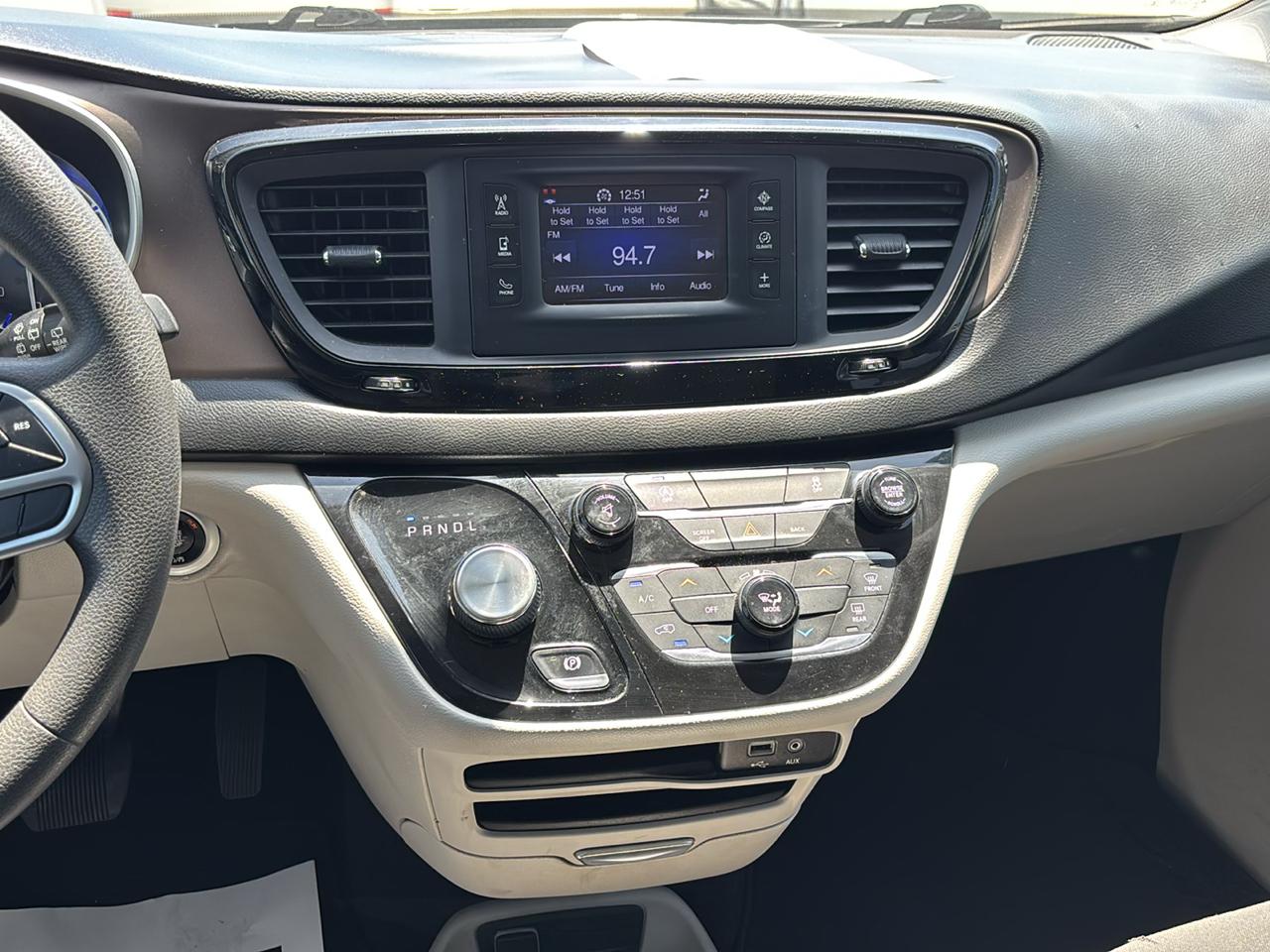Chrysler Pacifica LX FWD 2017