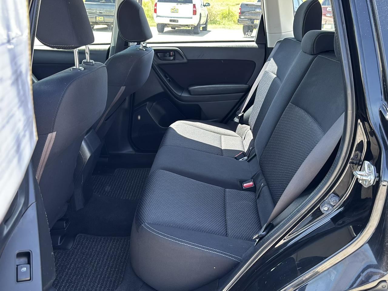 Subaru Forester 4dr CVT 2.5i PZEV 2016