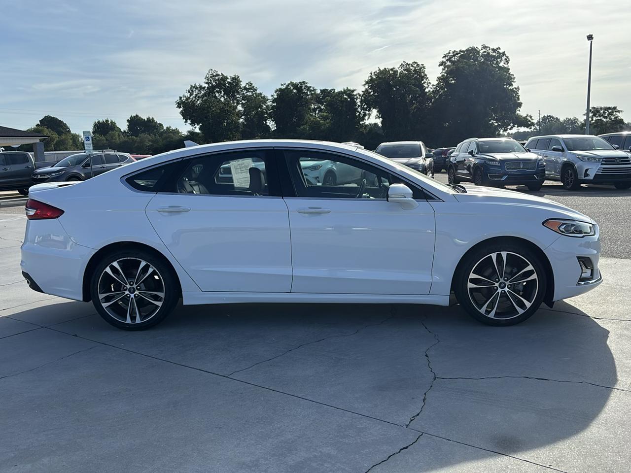 Ford Fusion Titanium FWD 2020
