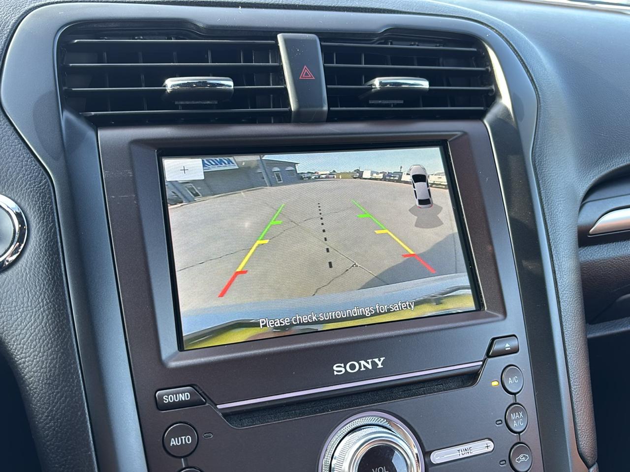 Ford Fusion Titanium FWD 2020