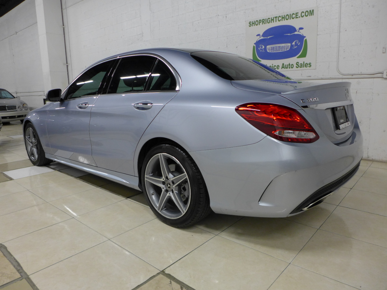 2018 Mercedes Benz C 300 Sedan photo 3