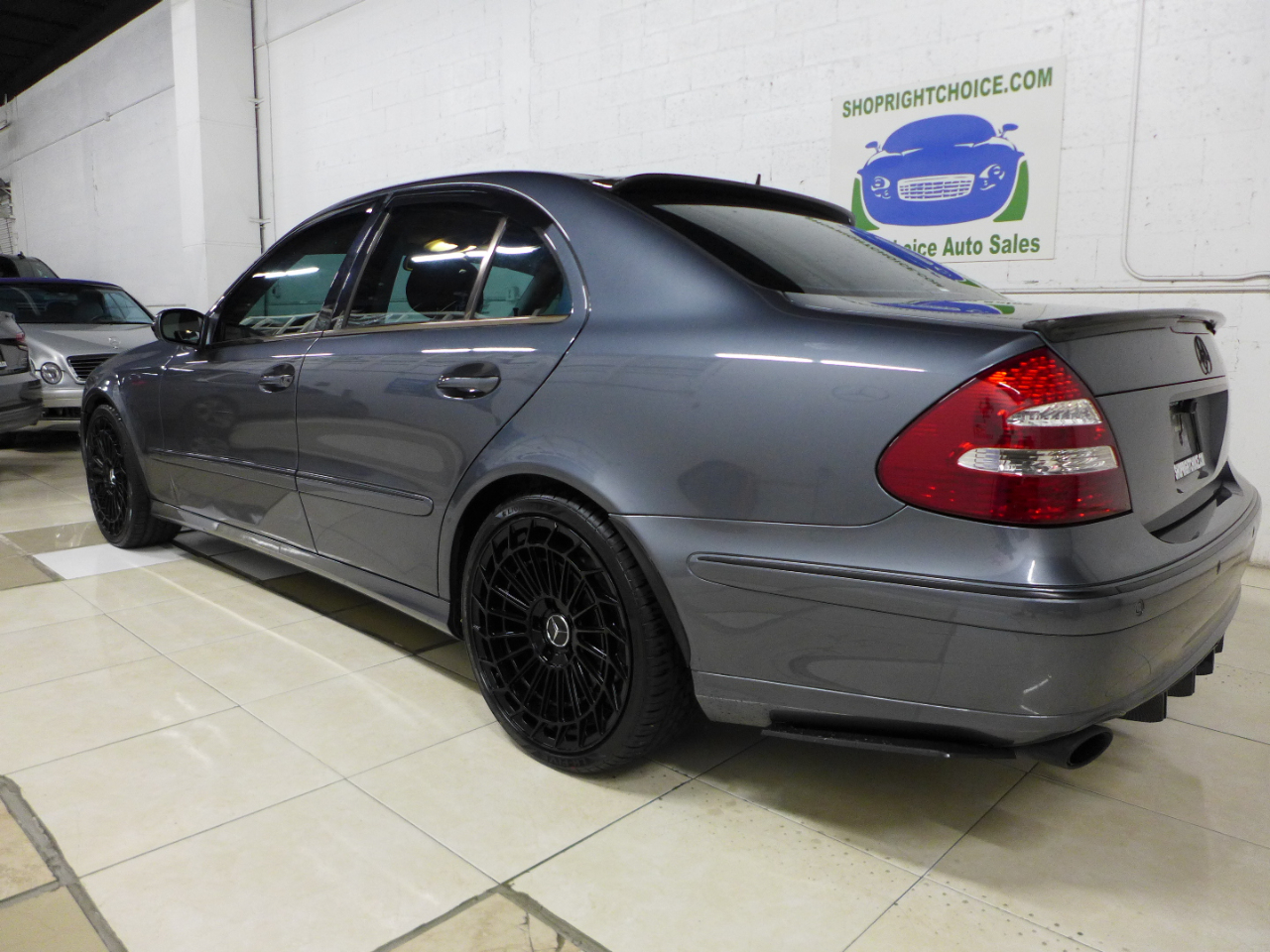 2006 Mercedes Benz E photo 2