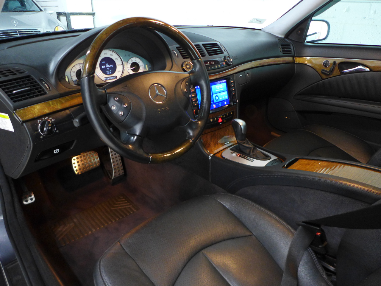 2006 Mercedes Benz E photo 10