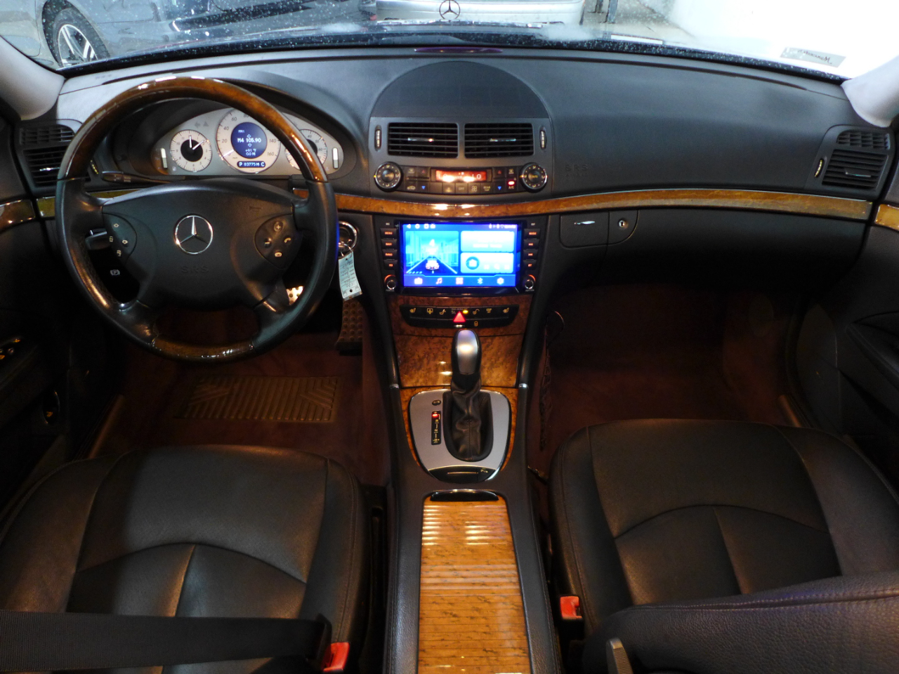 2006 Mercedes Benz E photo 11