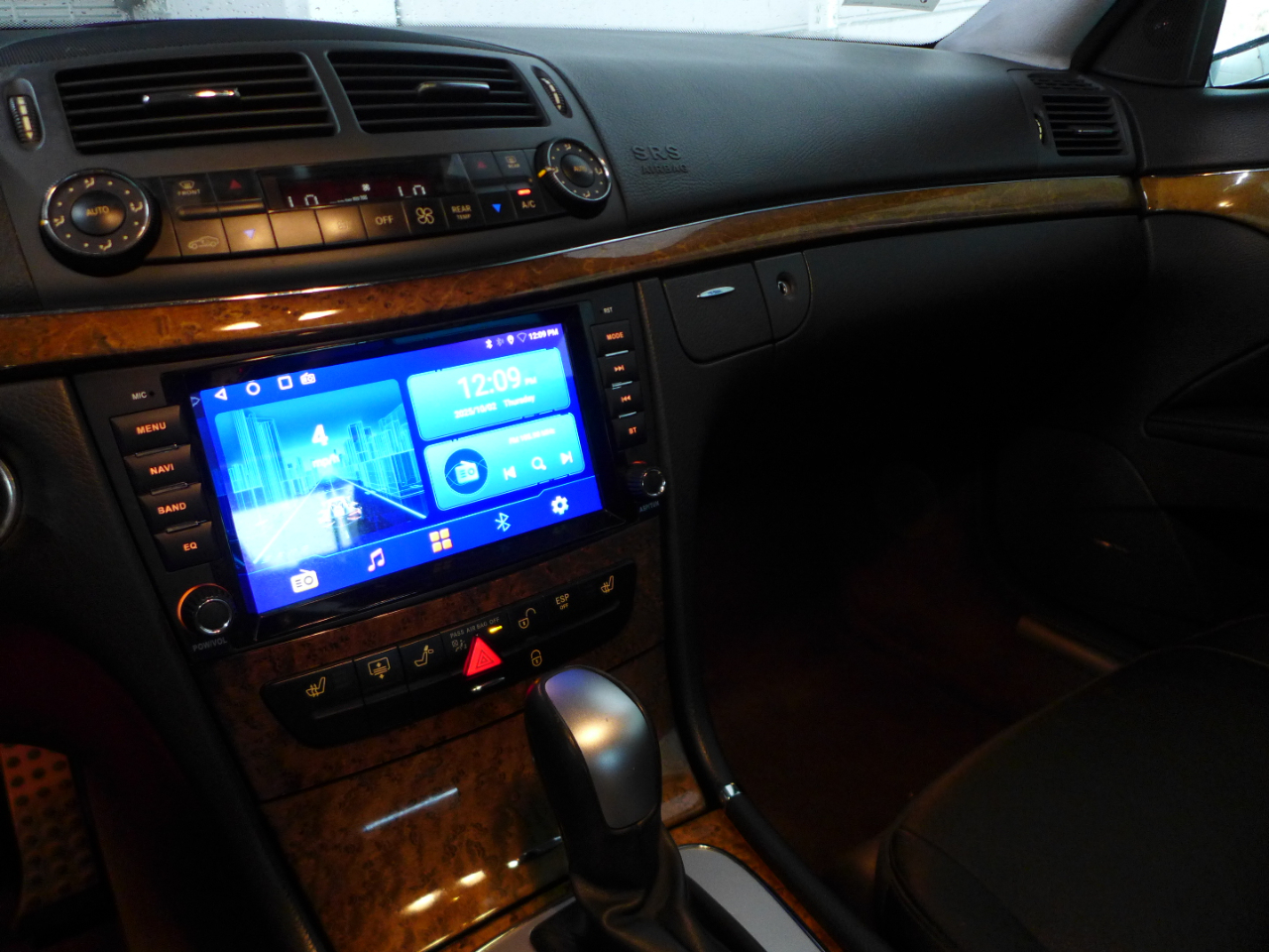 2006 Mercedes Benz E photo 16